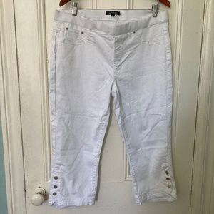 Charlie B white capris